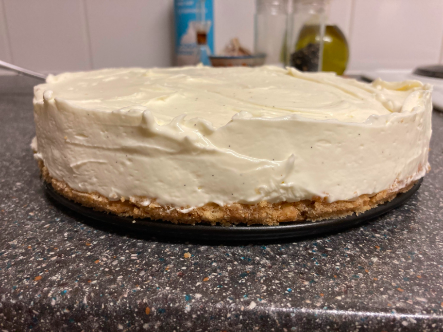 a delicious looking cheescake